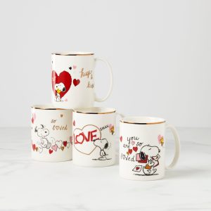 Snoopy Valentine's Day Mugs. Set of 4