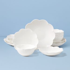 Studio 1414 Scallop 16-Piece Dinnerware Set